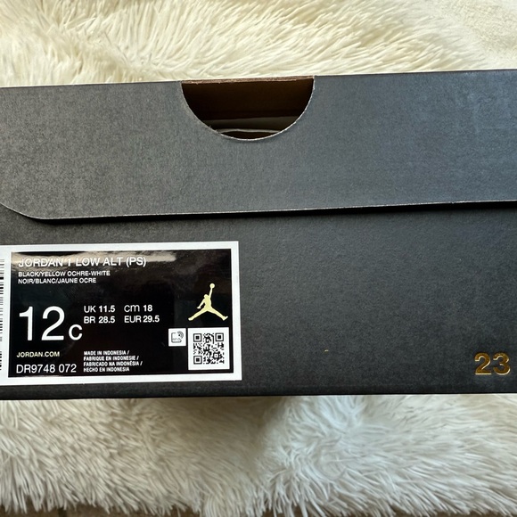 Jordan Low ALT - Picture 4 of 4